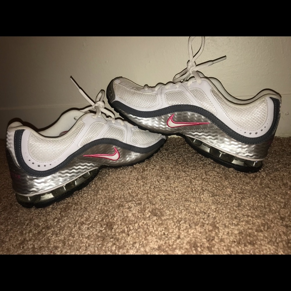 Nike reax run 5